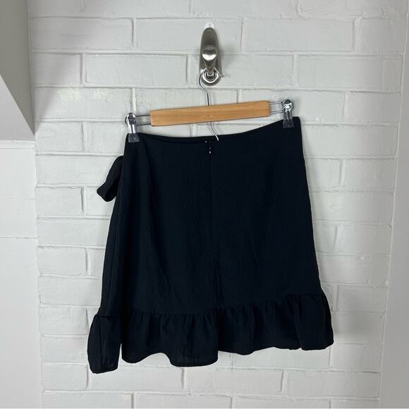 Pink Lily Classic Black Faux Wrap Ruffle Skirt Size M - Picture 8 of 10